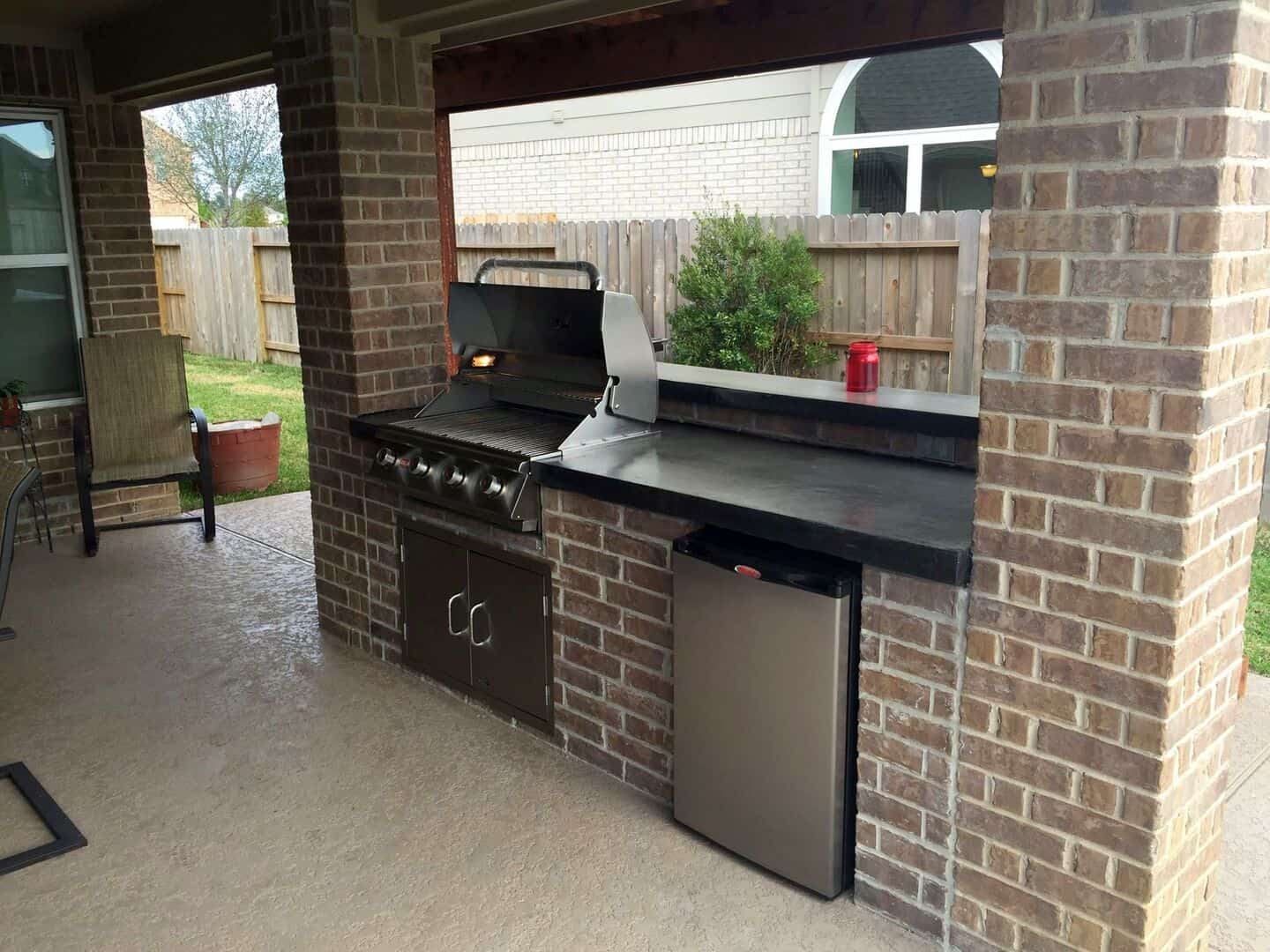 outdoor-kitchen-grills